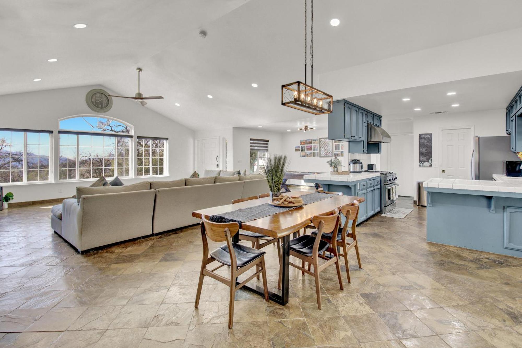 Villa Near Yosemite & Bass Lake W/Hot Tub/Evcharge Oakhurst Bagian luar foto