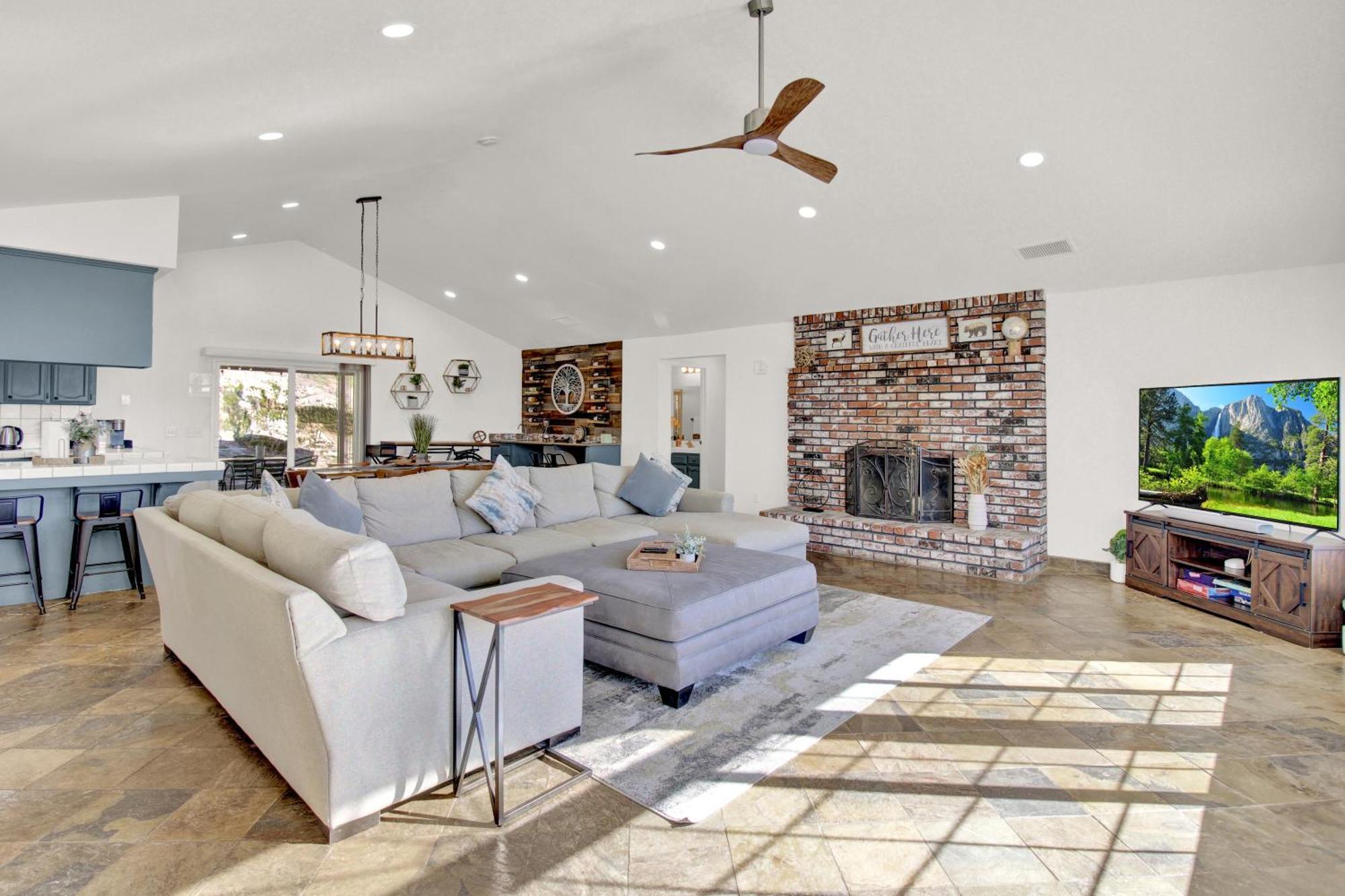 Villa Near Yosemite & Bass Lake W/Hot Tub/Evcharge Oakhurst Bagian luar foto
