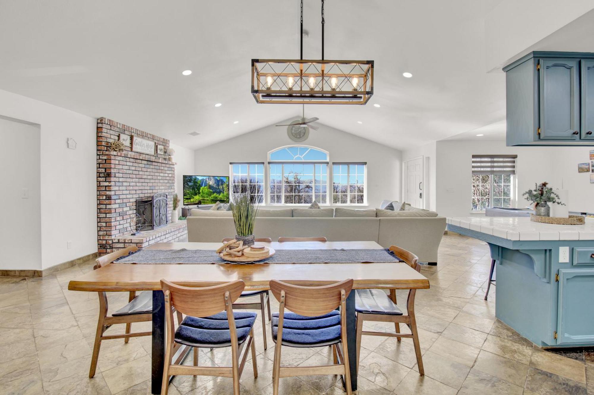 Villa Near Yosemite & Bass Lake W/Hot Tub/Evcharge Oakhurst Bagian luar foto
