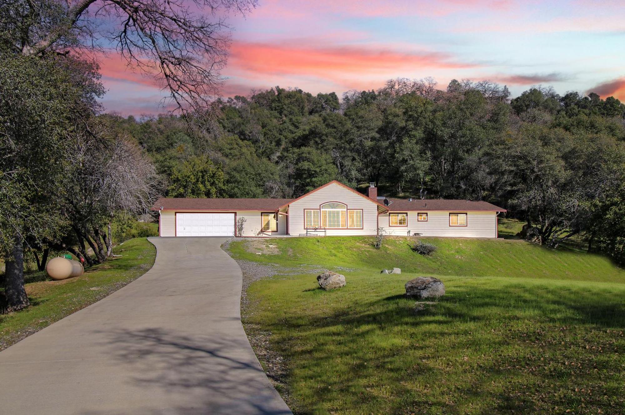 Villa Near Yosemite & Bass Lake W/Hot Tub/Evcharge Oakhurst Bagian luar foto
